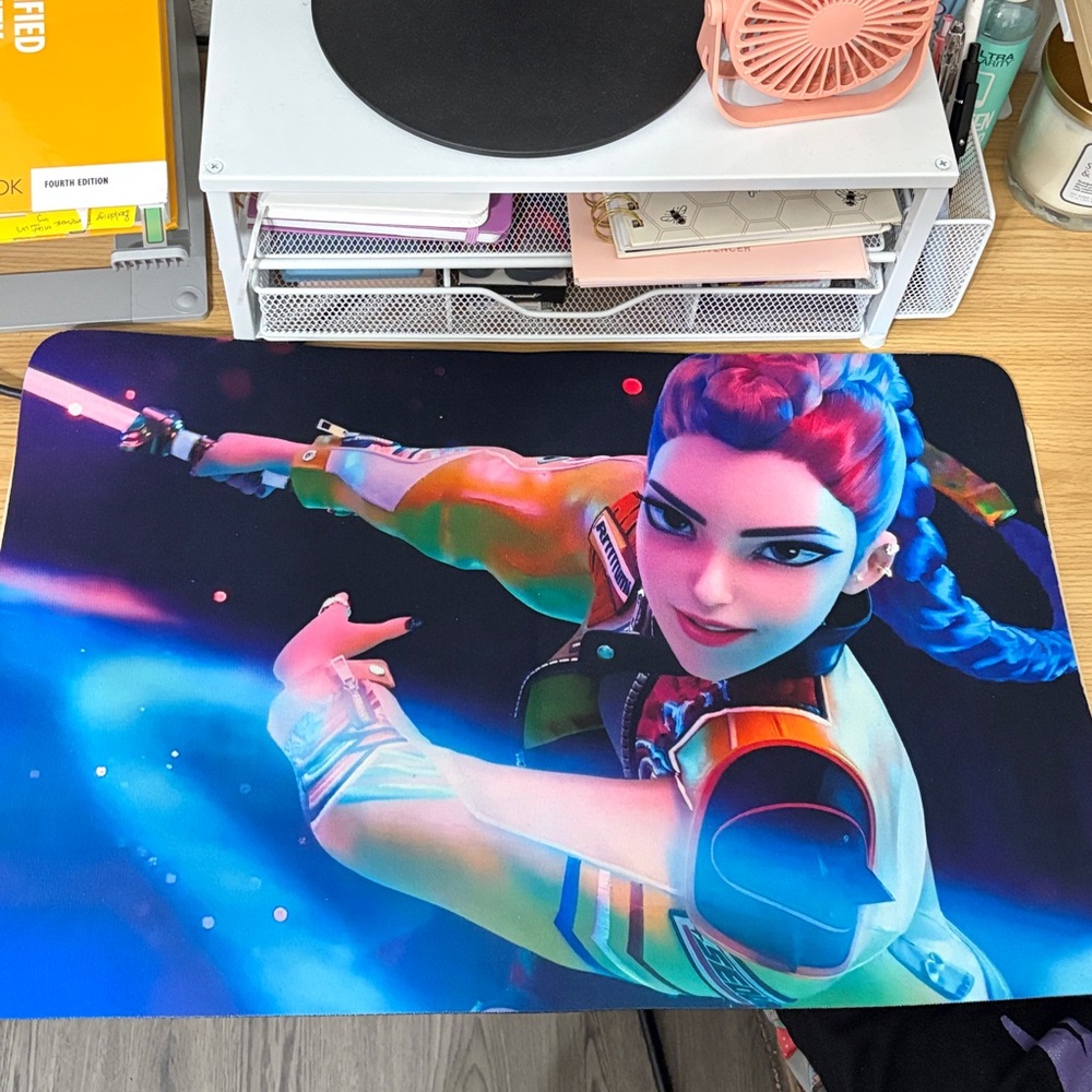 Desk Protector - Non Slip Mouse pad - Rumi 💜 - Picture 2 of 3
